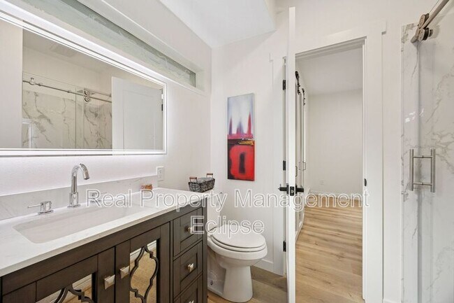 Building Photo - 742 N 90th St