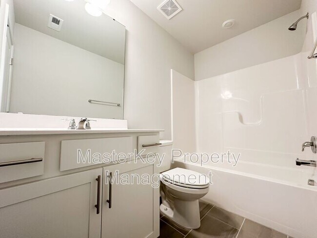 Building Photo - 4905 Arkose Dr