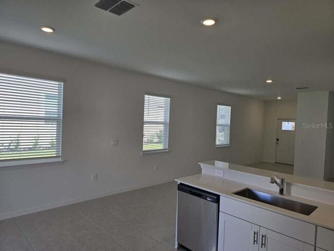 Building Photo - 10135 Trumpet Honeysuckle Wy