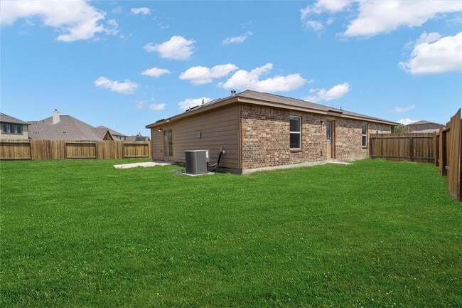 Building Photo - 12221 Seacrest Ln