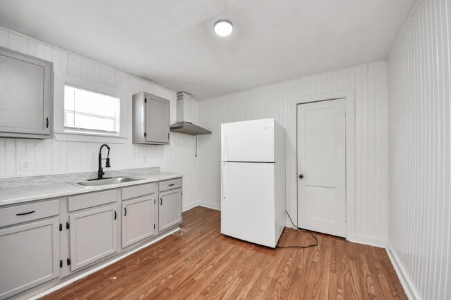 Building Photo - 3804 Lila St