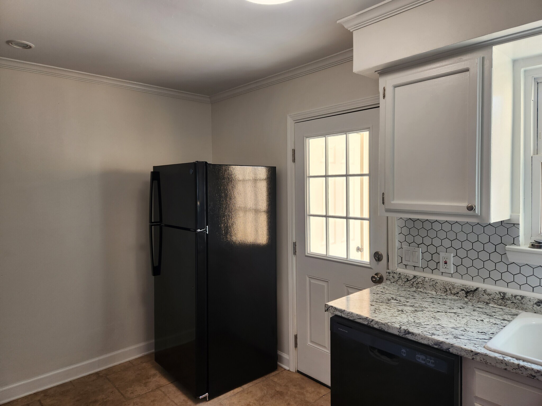 Building Photo - 434 Longwood Ct