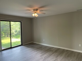 Building Photo - 300 Carol Dr