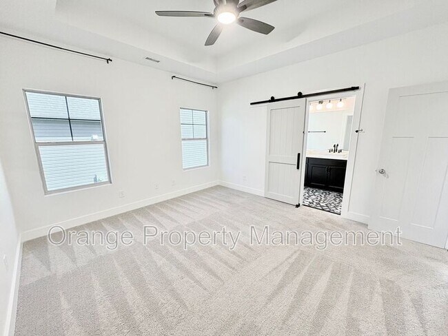 Building Photo - 211 Crooked Cedar Way