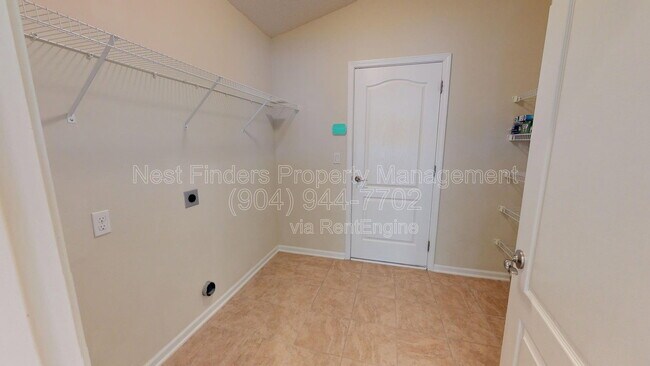 Building Photo - 11561 Sycamore Cv Ln