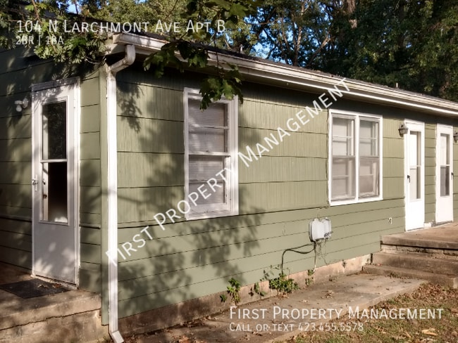 Primary Photo - 104 Larchmont Ave