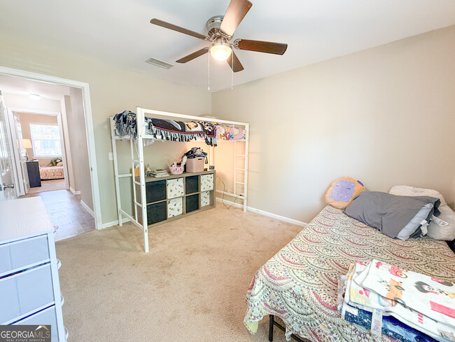 Building Photo - 702 Westgate Cir