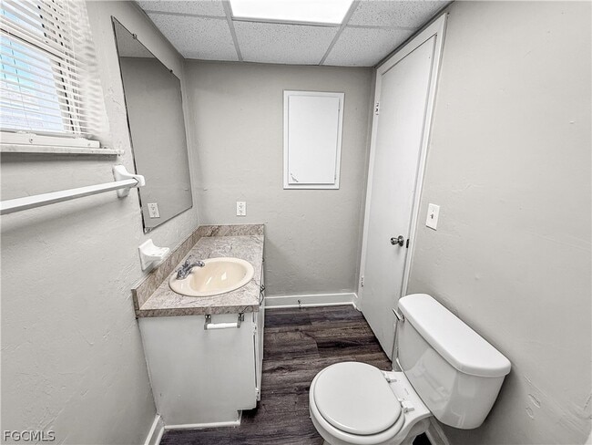 Building Photo - 3744 Estelle Ave