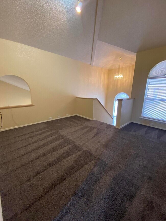 Building Photo - 7408 Big Bend Dr