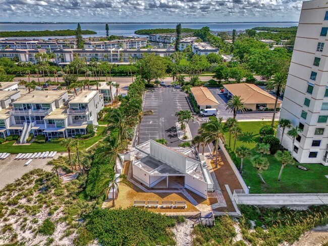 Building Photo - LUXURY LONGBOAT LIVING AT IT’S FINEST! AVA...