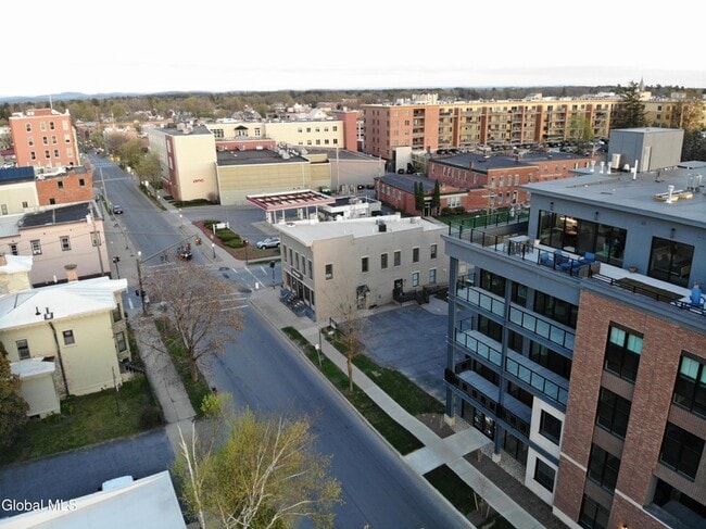 Building Photo - 78 Church St