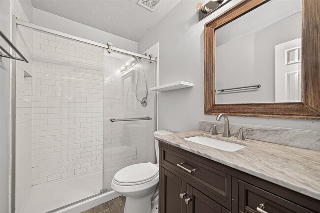 Building Photo - 202 N Vesper Bend Cir