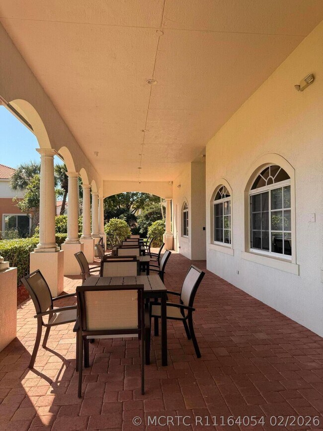 Building Photo - 7189 Briella Dr