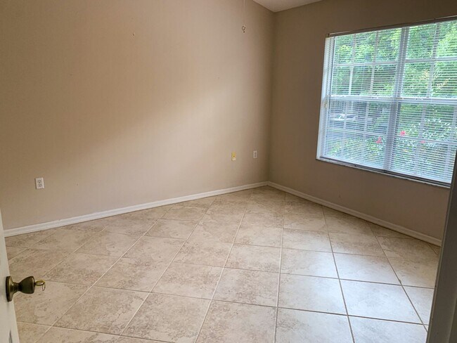 Building Photo - 3BR/2BA Condo in Haile Plantation - Availa...