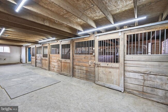 Building Photo - 5289 PA-309