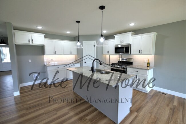 Building Photo - Gorgeous 3 bedroom in Nixa!