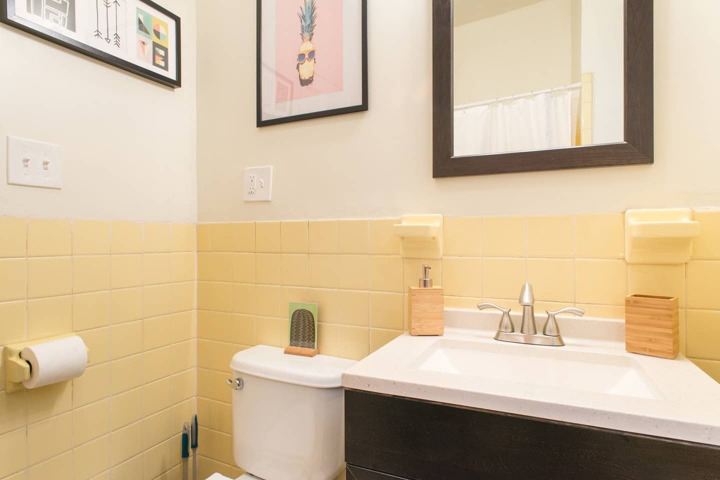 Building Photo - 1253 Beacon St