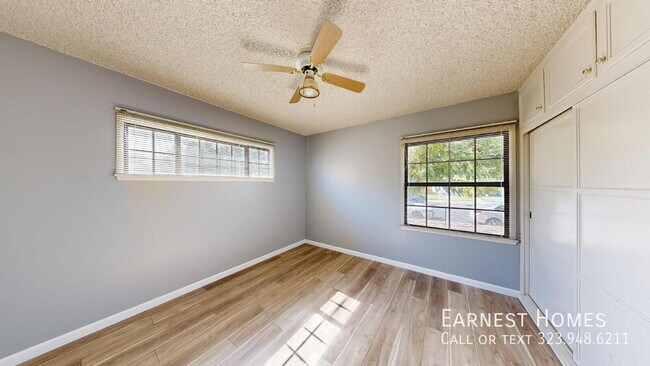 Building Photo - 13950 Garber St