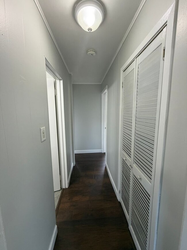 Building Photo - 2209 Douglas Ave