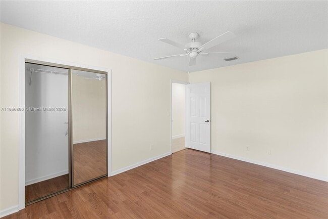 Building Photo - 15800 Surrey Cir