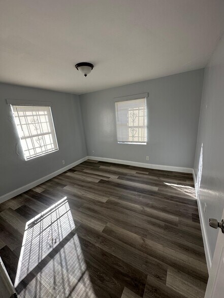 Building Photo - 3805 Fairfax St