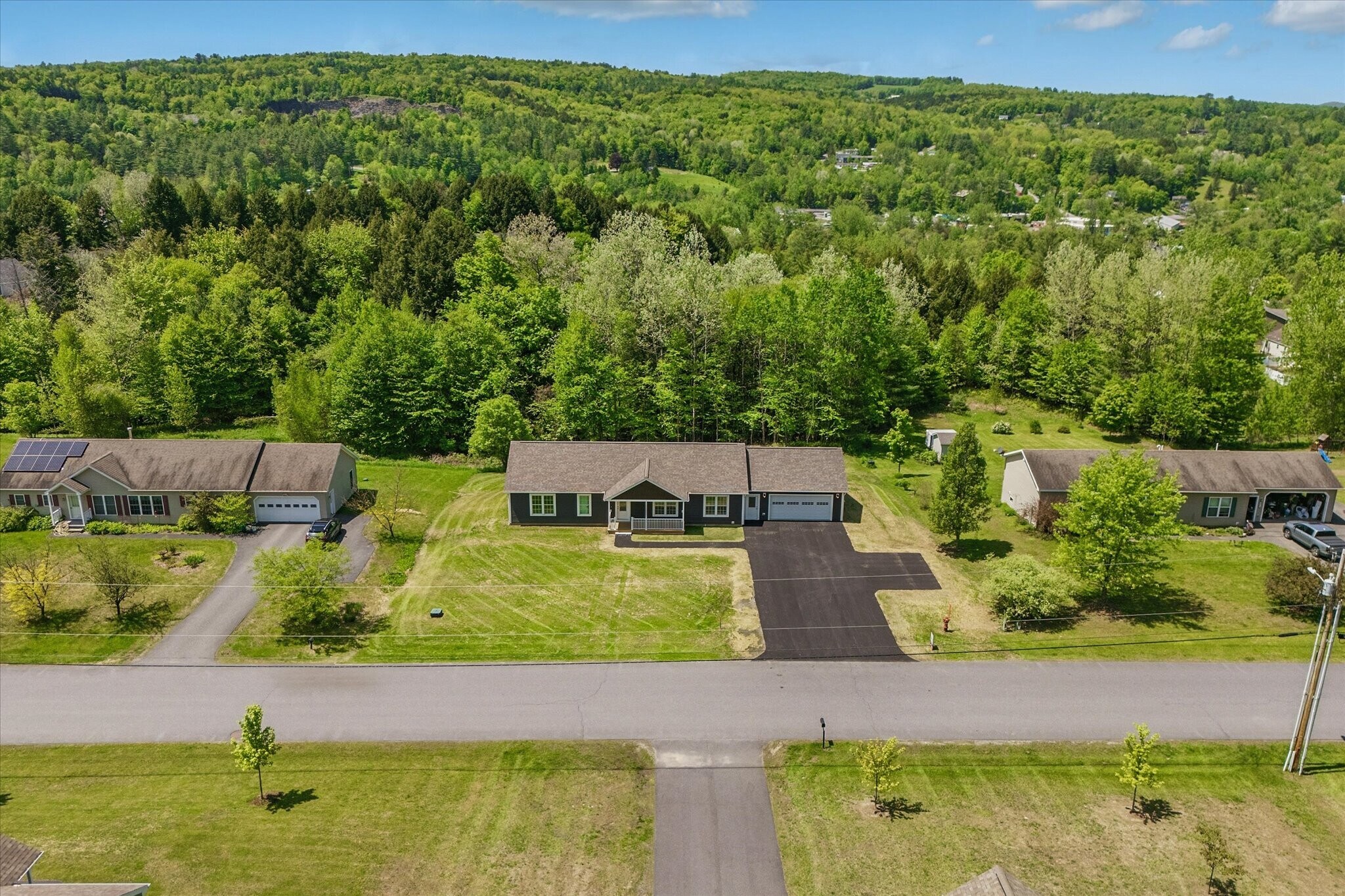 Building Photo - 542 Partridge Farm Rd