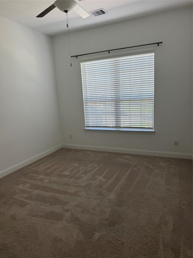 Building Photo - 6539 Fairway Gln Ln
