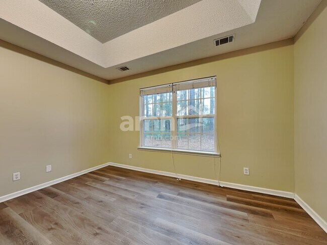 Building Photo - 26 Coronado Ct