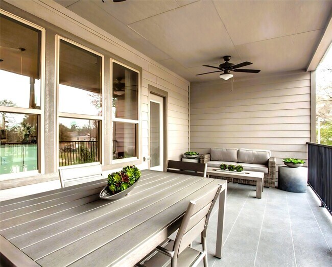 Building Photo - 3115 Roseland Terrace Ln