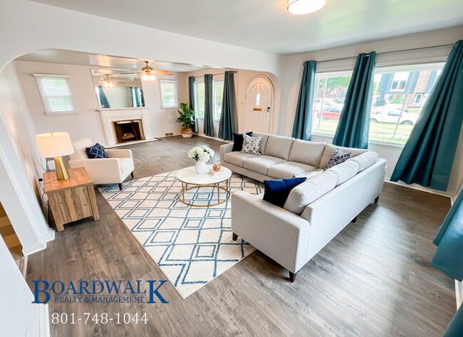 Building Photo - 1748 S Main St