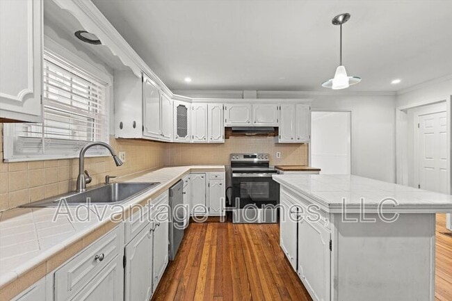 Building Photo - 315 Garfield Ave