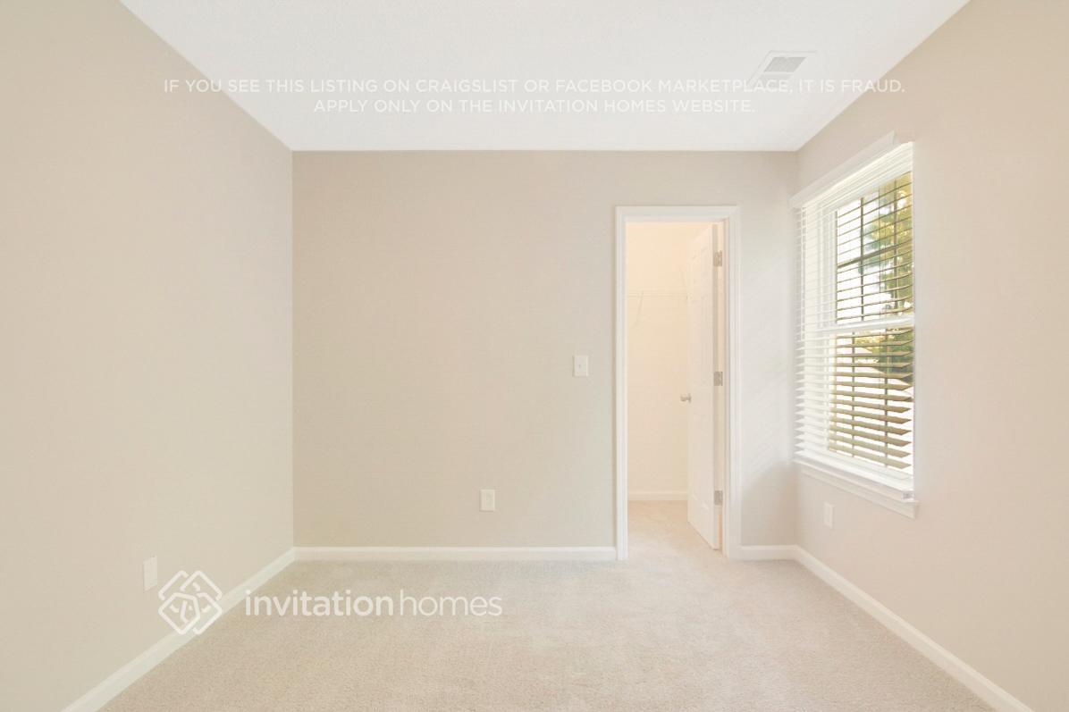 Building Photo - 120 Pebblestone Dr