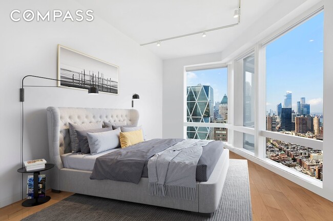 Building Photo - 25 Columbus Cir