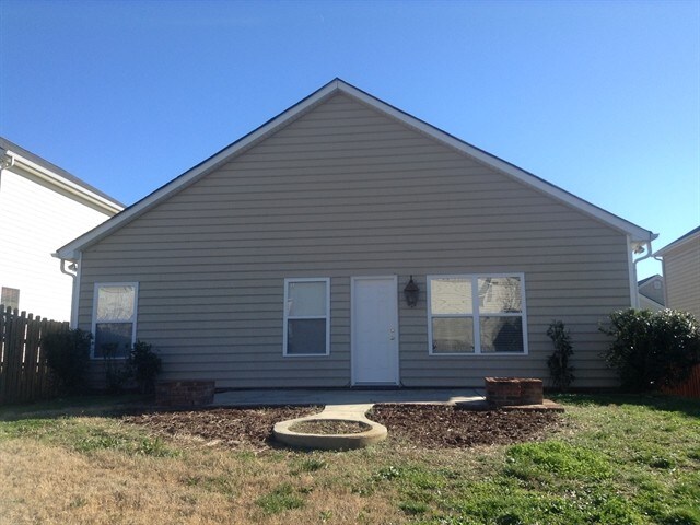 Building Photo - 5525 Stowe Derby Dr