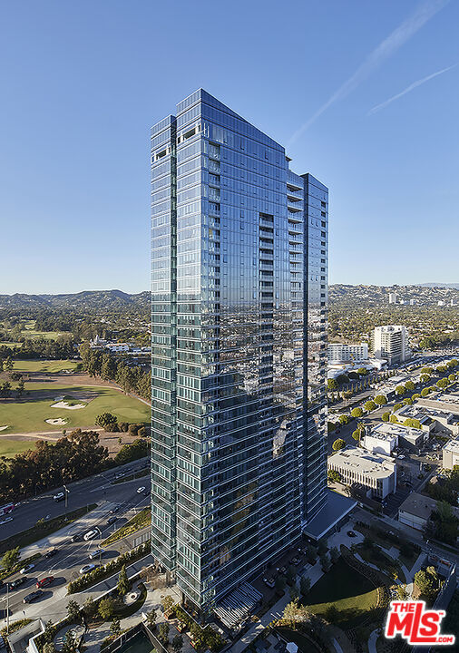 Building Photo - 10000 Santa Monica Blvd