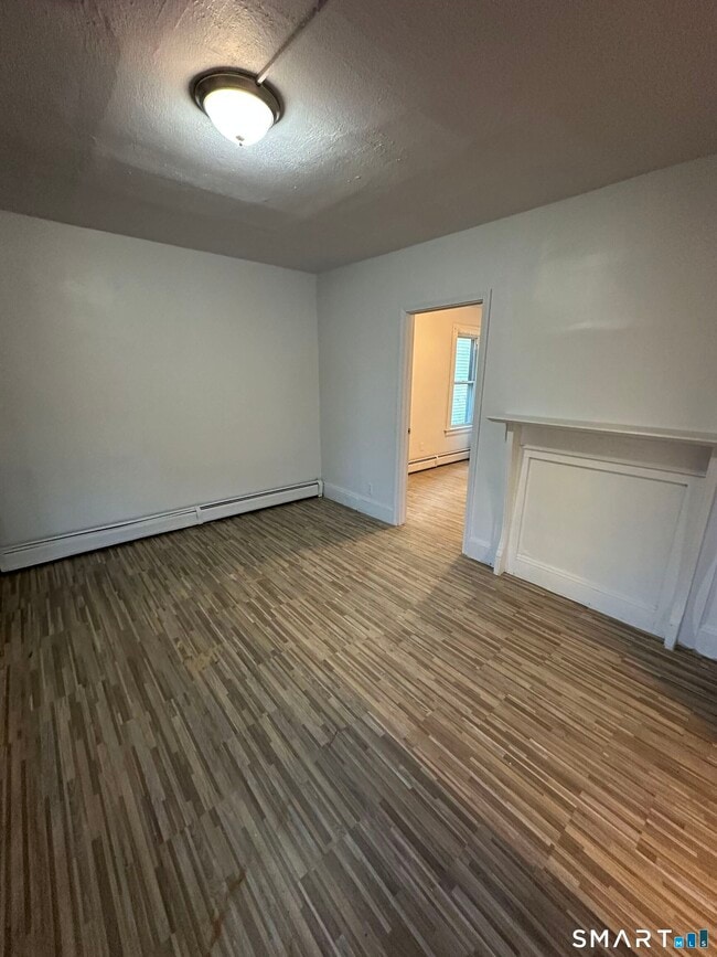 Building Photo - 1036 Maplewood Ave