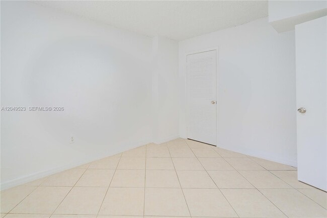 Building Photo - 3265 Virginia St