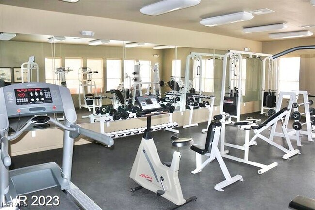 Building Photo - 8000 W Badura Ave