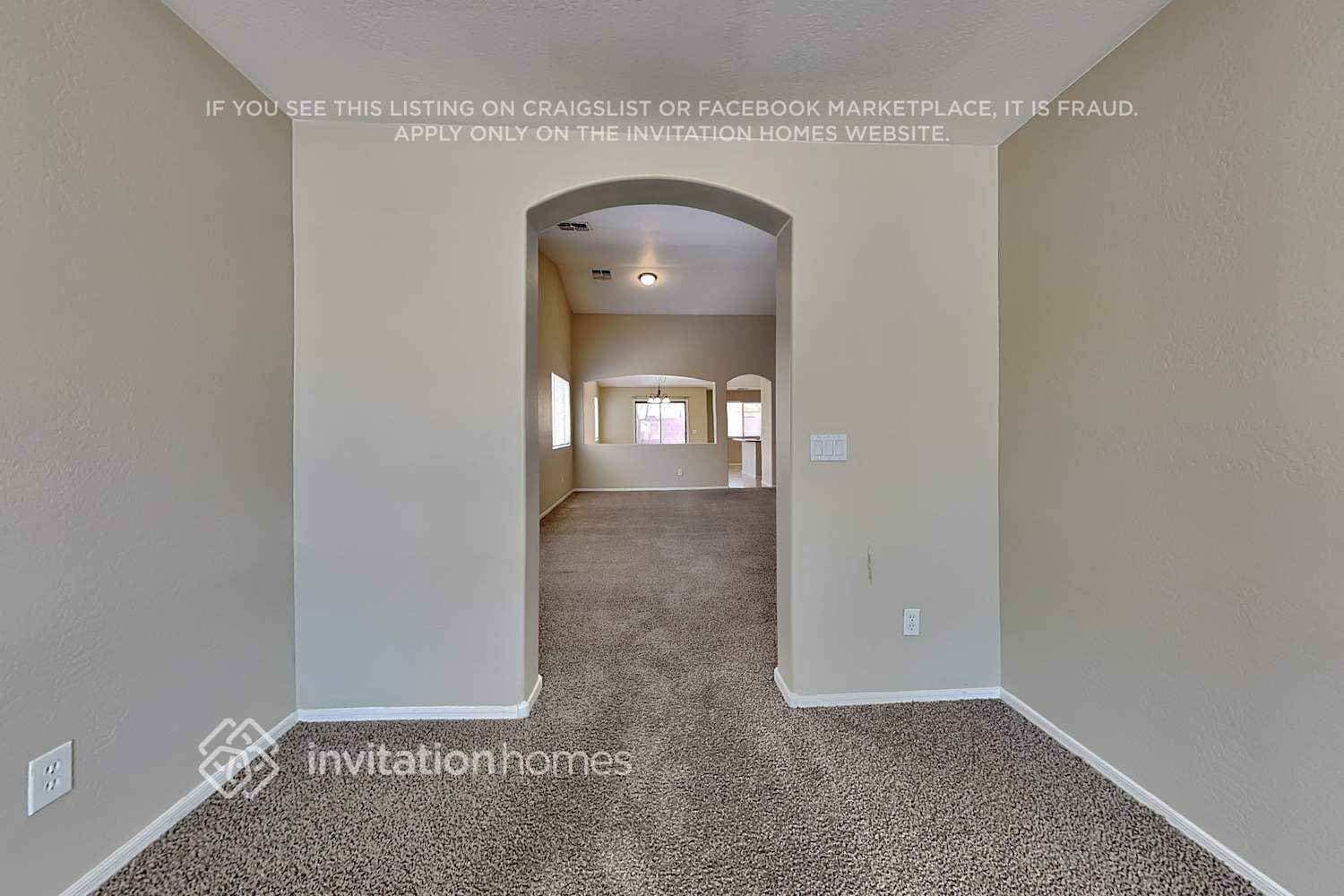 Building Photo - 3319 W Sunland Ave