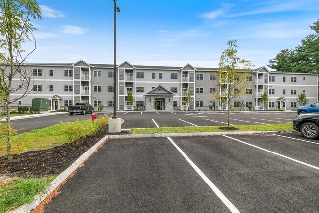 Building Photo - 10100 S Willow St