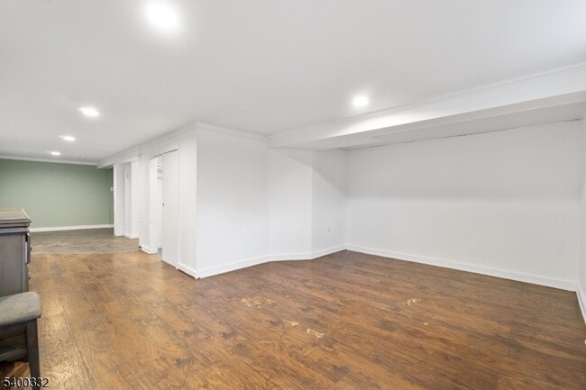 Building Photo - 288 N 6th St