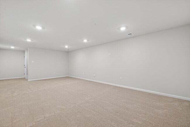 Building Photo - 462 Herringbone Wy