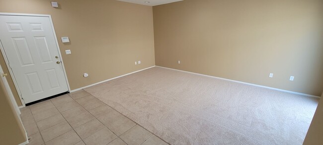 Building Photo - 4841 Sapphire Way