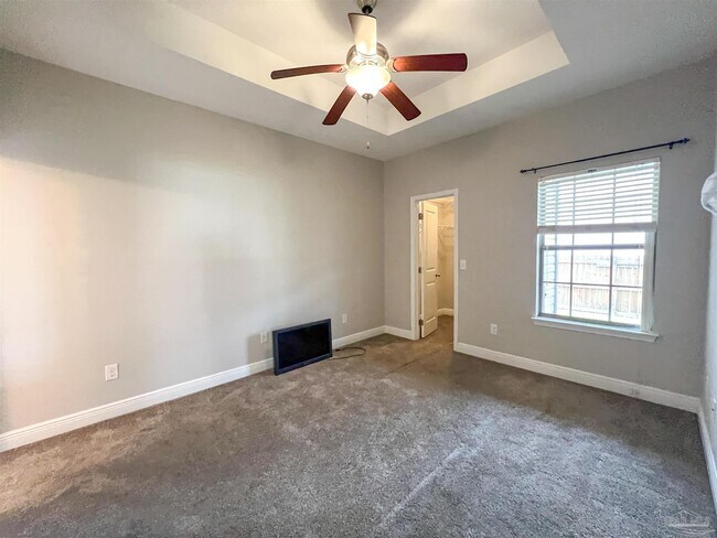 Building Photo - 8776 Bradfield Dr