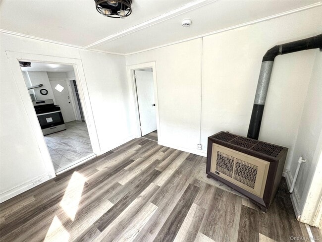 Building Photo - 34 Broad St