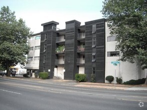 Building Photo - 1 bedroom in Seattle WA 98116