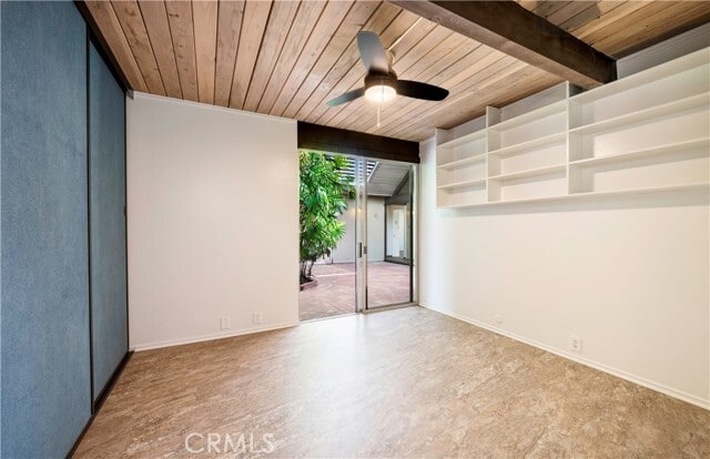 Building Photo - 4924 E Elsinore Ave