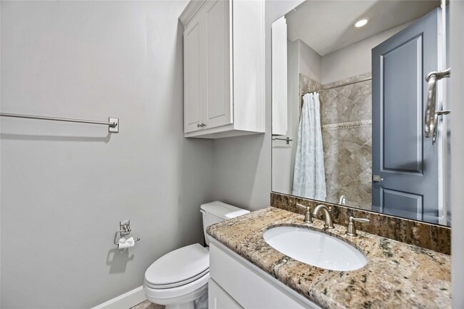 Building Photo - 328 Bomar St