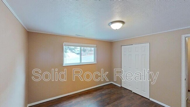 Building Photo - 2615 Tomah Pl