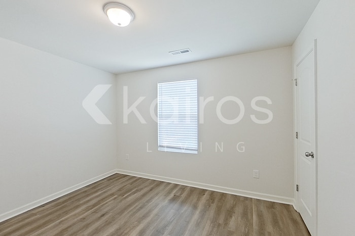 Building Photo - 3921 Miller Dr